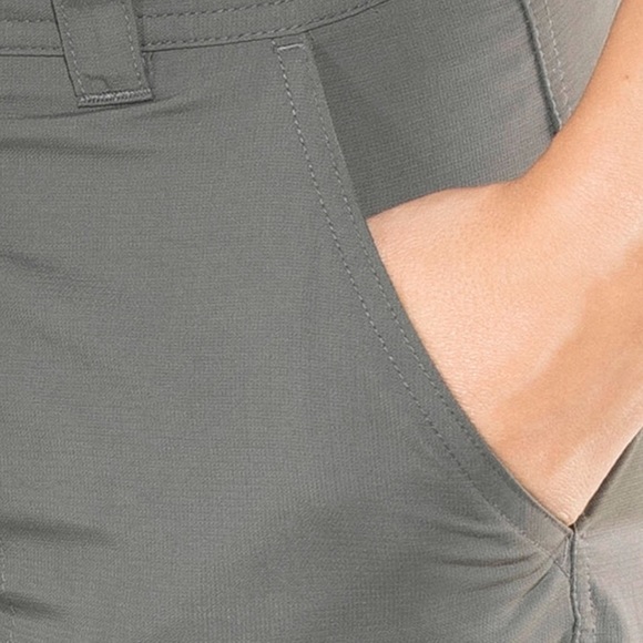 Columbia east ridge II olive green bermuda shorts - Picture 4 of 4